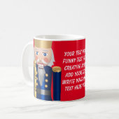 テキストの光沢のあるイラストレーションのナツクラッカーを赤で追加 コーヒーマグカップ (正面左)