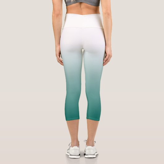 テキストまたは名前の追加ティール（緑がかった色）のモダンテンプレート カプリレギンス (裏面)