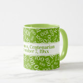 テキスト: 100番目の誕生日番号パターン緑 マグカップ (正面右)