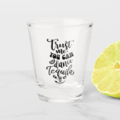 テキラを踊れるから信じて ショットグラス (正面)