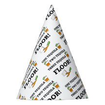 テキラショットグラスとライムウェッジカクテル