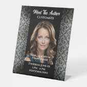 テクスチャされた作家を満縁どたす 台座サイン (正面)