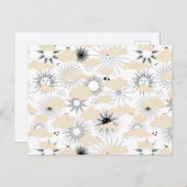 テクスチャの黄褐色の雲の背後にある様式化された黒い太陽 ポストカード (正面/裏面)