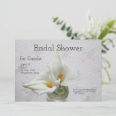 テクスチャ付きの背景シャワー上のカラのユリ 招待状 (スタンド正面)