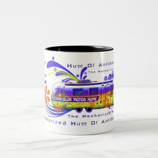 テクニカラーのキャンピングカーの大きいマグ ツートーンマグカップ (中央)