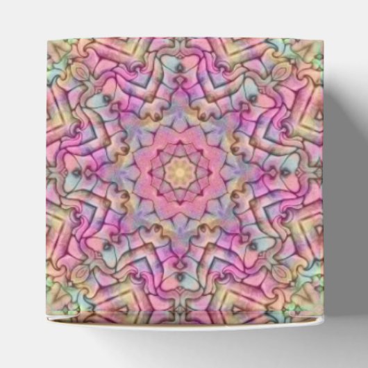 テクノカラーヴィンテージフラクタル万華鏡のように千変万化するパターン フェイバーボックス (上部)