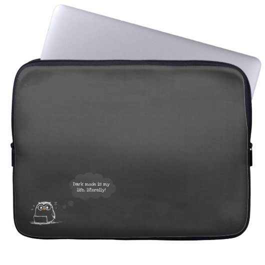 テクノロジー愛好家のためのダークモードOwlノートパソコンケース ラップトップスリーブ (正面)