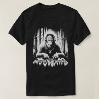 テクノDJ Bigfoot Disco電子EDMミュージックおもしろい Tシャツ
