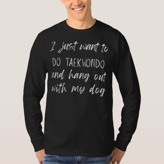 テコンドーと犬好きの面白いTシャツ - 理想的なギフト Tシャツ (正面)