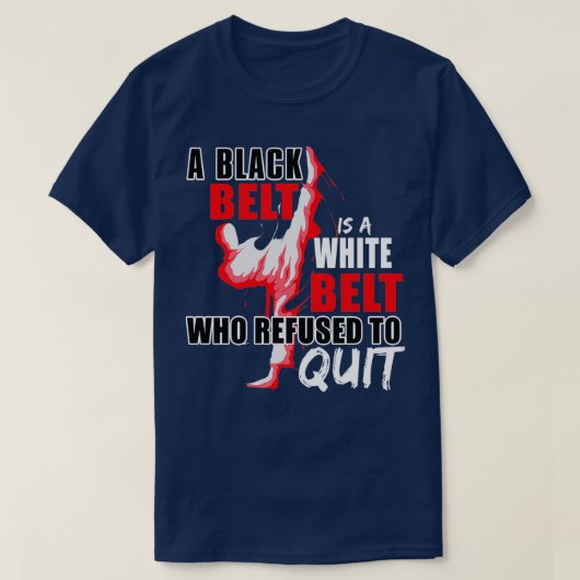 テコンドーと空手ブラックベルト武術芸術 Tシャツ (デザイン正面)