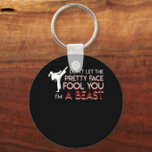 テコンドー女の子は顔を愚かわいらしか者にさせない キーホルダー (正面)