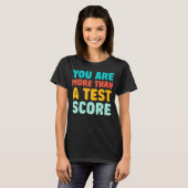テストの日の先生テストのスコアより多い Tシャツ (正面フル)
