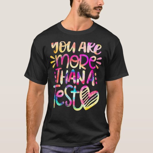 テストの日の先生テストのスコアTi以上である Tシャツ (正面)