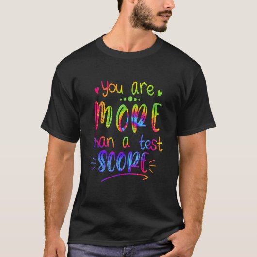 テストの日の先生テストのスコアTi以上である Tシャツ (正面)