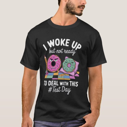 テストデーに鉛筆を持った不機嫌なドーナツ Tシャツ (正面)
