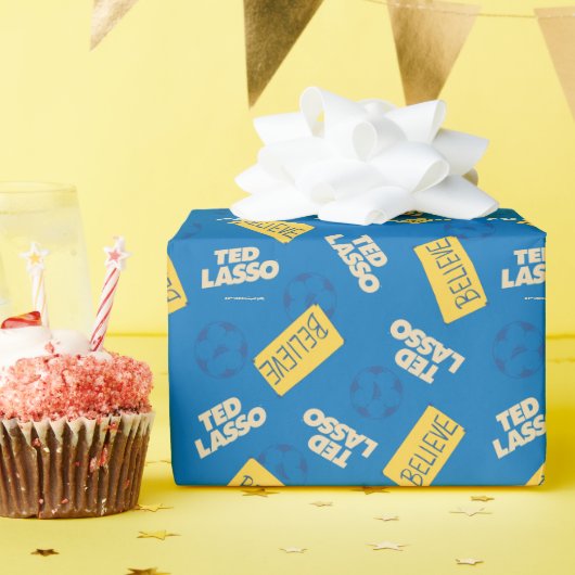 テッドラッソサッカーパターン ラッピングペーパー (誕生日パーティー)