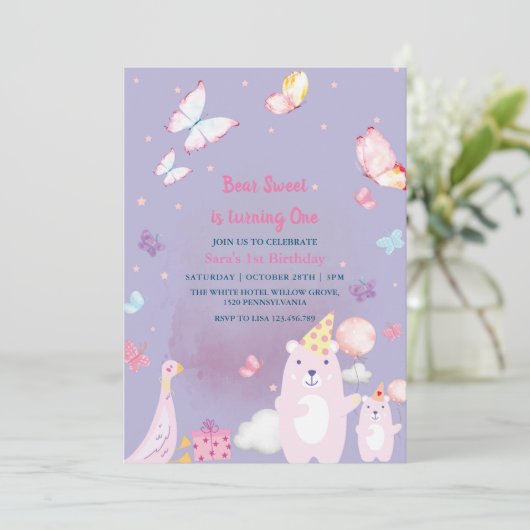 テディベアとダックパープル1st誕生日ベビーガール 招待状 (スタンド正面)