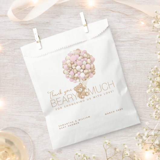 テディベアピンクハート&バルーンベビーガールシャワー フェイバーバッグ (クリップ留めされた状態)