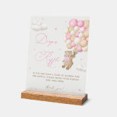 テディベアピンク赤ちゃんシャワーおむつラッフル アクリルサイン (傾斜)