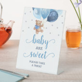 テディベアベビーは甘いトリートベビーシャワーを取る 台座サイン (インサイチュ)