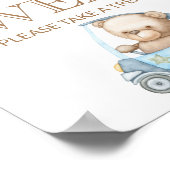 テディベアベビークマベビーは甘いごちそうを取る ポスター (角)