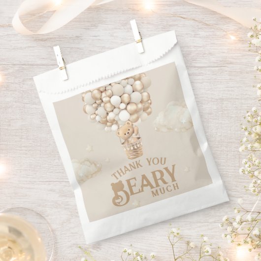 テディベアーバルーンバーリーウェイニュートラルベビーシャワー フェイバーバッグ (クリップ留めされた状態)