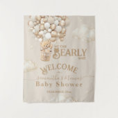 テディベアーバルーンバーリーウェイベビーシャワーへようこそ タペストリー (正面)