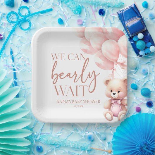 テディベアーピンク我々は赤ちゃんシャワーを待つことができる ペーパープレート (パーティー)