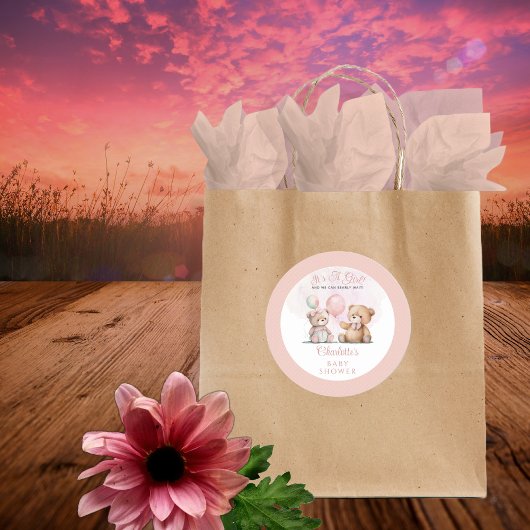 テディベアーベアーベリーベイビーシャワーを待つ女の子だ ラウンドシール