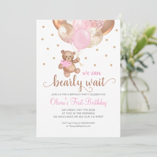 テディベア我々は心から女の子を待つことができる最初の誕生日 招待状 (スタンド正面)