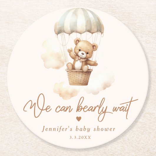 テディベア我々は赤ちゃんシャワーを心底待ちできる ラウンドペーパーコースター (正面)
