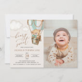 テディベア、グリーンホットエアバルーン、第1誕生日 招待状 (正面)