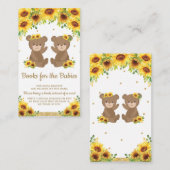 テディベア・ヒマワリー・ツイン・ベビー・シャワーで本を持ってくる エンクロージャーカード (正面/裏面)