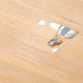 テディベア、ブルーホットエアバルーン、ベビーシャワー アクリル招待状 (レイダウン)