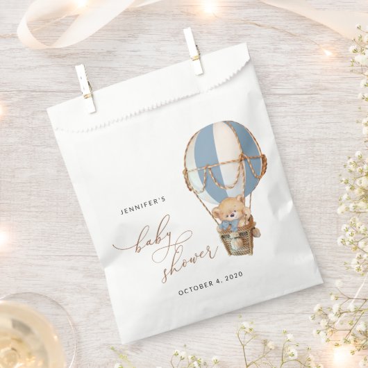 テディベア、ブルーホットエアバルーン、ベビーシャワー フェイバーバッグ (クリップ留めされた状態)