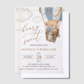 テディベア、ブルーホットエアバルーン、第1誕生日 ベラム紙招待状 (オフセット)