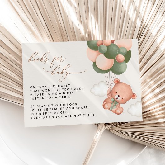 テディベア、緑の風船、ベビーの本 エンクロージャーカード