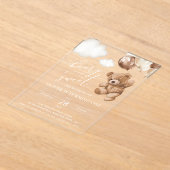 テディベア、茶色のバルーン、最初の誕生日 アクリル招待状 (レイダウン)