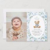 テディベア、青いリボン、青い花、1歳の誕生日 招待状 (正面)