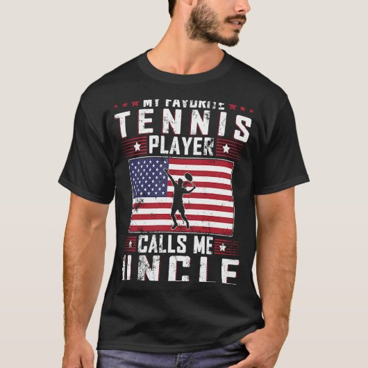 テニスお気に入りの選手は私を父と呼ぶ Tシャツ (正面)