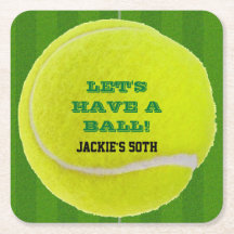 テニスお祝いがボールを持つ