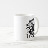 テニスに気を取られる コーヒーマグカップ (正面右)