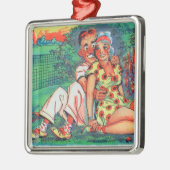 テニスのギアが付いている漫画のカップル メタルオーナメント (左)