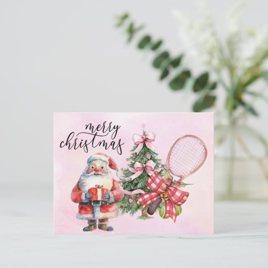 テニスのクリスマスとラケットとクリスマスリース シーズンポストカード (スタンド正面)