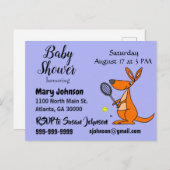 テニスのベビーシャワーを遊んでいるおもしろいなカンガルー インビテーションポストカード (正面/裏面)