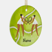 テニスの女性はクリスマスにテニスボールに乗っている セラミックオーナメント (右)