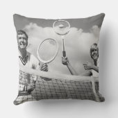 テニスを遊んでいる人および女性 クッション (裏面)