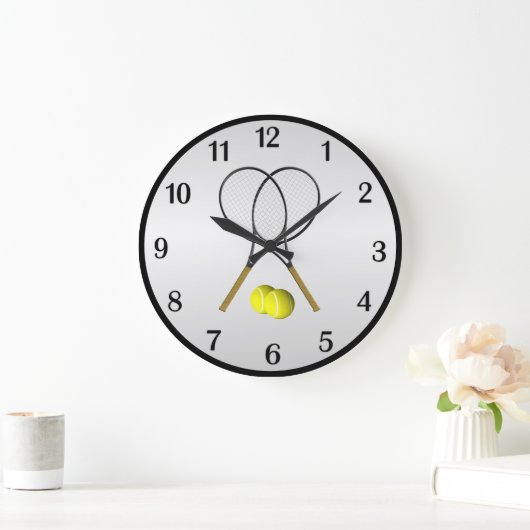 テニスダブルスシルバーブラックデジット枠付き ラージ壁時計 (ホーム)
