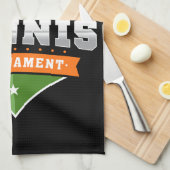 テニスパーソナライズされた選手の名前VARSITY大会 キッチンタオル (四つ折り)