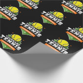 テニスパーソナライズされた選手の名前VARSITY大会 ラッピングペーパー (角)